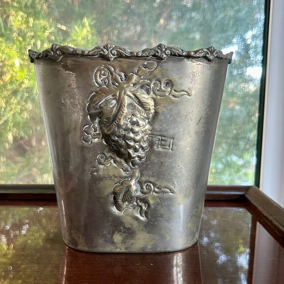 Vintage Bronze Tone Metal Raised Relief Floral Grapes Basket Bucket Flower Bin - Picture 11 of 16